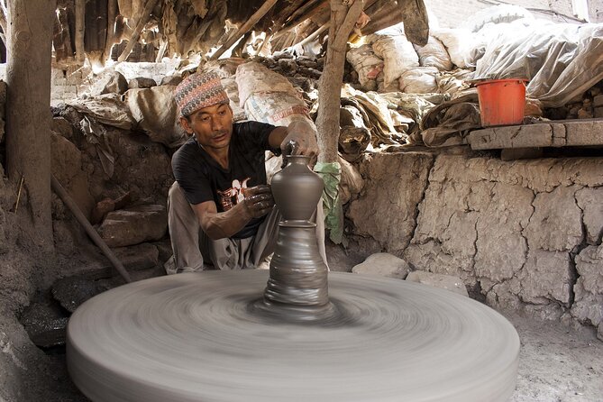 Bhaktapur Sightseeing & Dhulikhel, Namo Buddha, Panauti Tour - The Shiva Statue in Sanga: a tall photo break on the way back