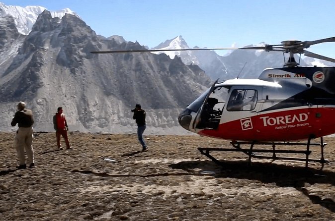 Day Tour to Everest Base Camp By Helicopter - Syangboche breakfast at Hotel Everest View: a warm stop with views
