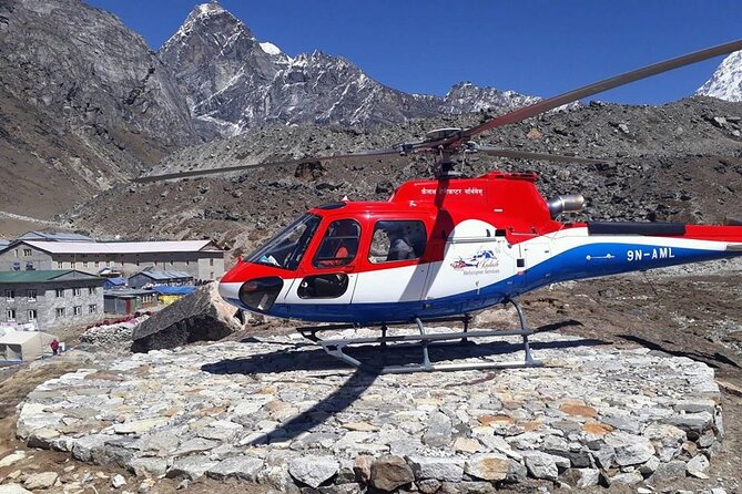 Everest Base Camp Helicopter Tour Stop at Hotel Everest View. - Khumjung landing at Hotel Everest View: the one-hour break that can feel unreal