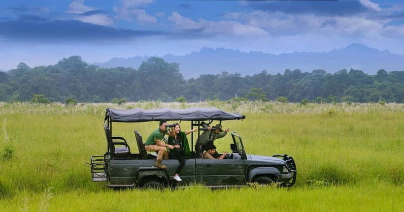 Kathmandu: 3-Day Chitwan Safari Tour with Hotel Transfers - Where you sleep: Safari Adventure Lodge vs Hotel Parkland (or similar)