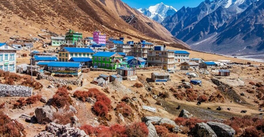 Kathmandu: 6-Day Limitless Langtang Trek - From Kathmandu to Pahiro: the day you start walking in forests
