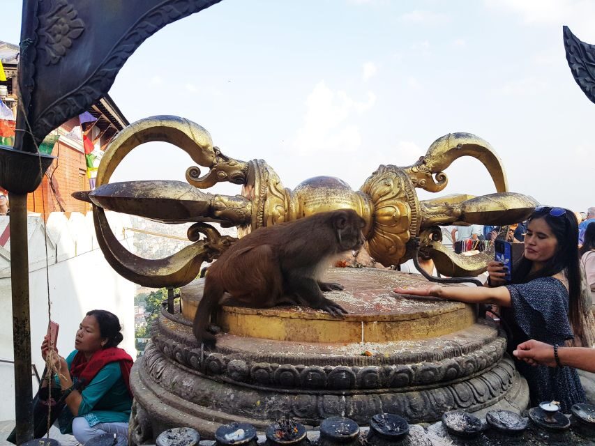 Kathmandu: Chandragiri Cable Car and Monkey Temple Tour - Zipline and the luxury resort option: two ways to extend the fun