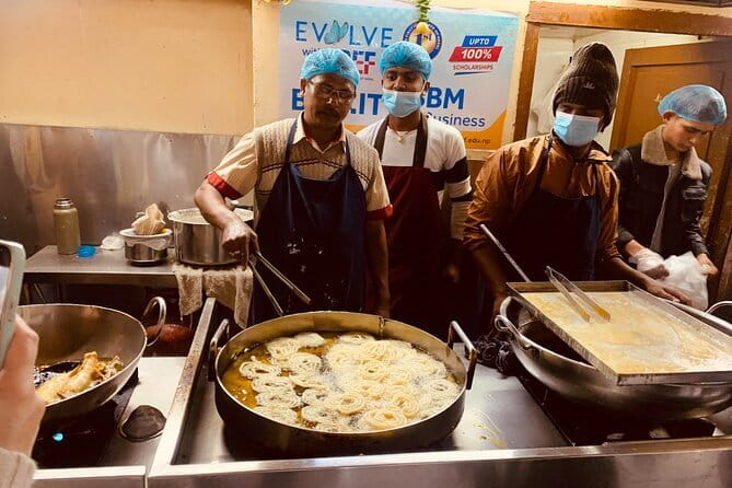 Kathmandu Food Crawl & Market Tour - Chhaya Devi Complex meetup and what the 2-hour format changes