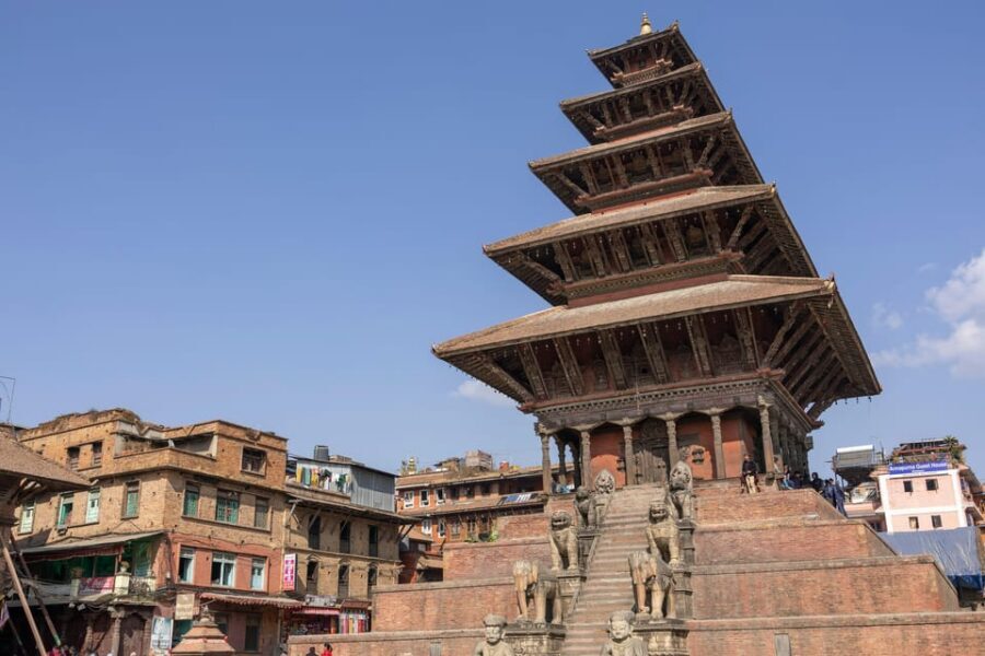 Kathmandu: Nagarkot, Bhaktapur, Doleswor & Sanga Statue Tour - Bhaktapur Durbar Square: The UNESCO Walk That Feels Like a Living Museum