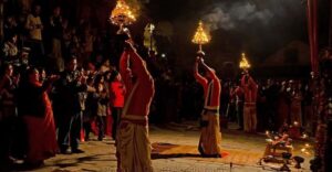 Kathmandu: Pashupatinath Temple Aarti Night Tour - Golden Roof, Silver Doors, and the Bagmati River Setting