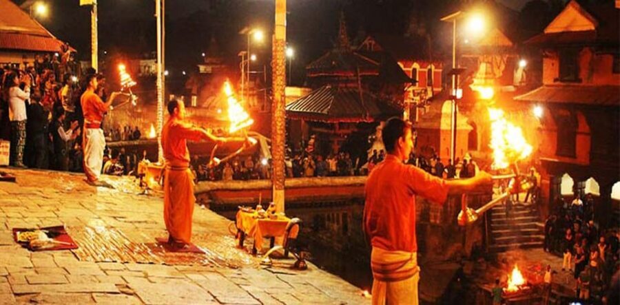 Kathmandu: Pashupatinath Temple Evening Aarati Tour - Guides and drivers: the small details that make the night feel easy