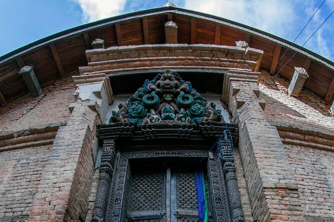 Monkey Temple - Swayambhunath Tour - Private/Small Group - World Peace Pond: small details that make the visit feel human