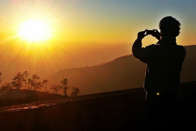 Nagarkot Sunset view tour from Kathmandu - The Himalaya visibility rule: clouds control your results