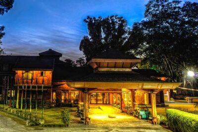 Nepal in Luxury: Kathmandu, Chitwan & Pokhara Escape – 8 Days - “From Kathmandu to Chitwan” Means a Real Change of Pace