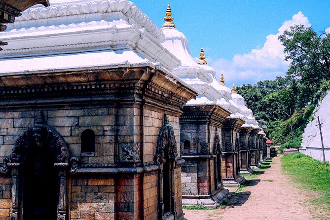 Pashupatinath Temple, Hindu Crematorium and Aarati in-depth Tour - Why Pashupatinath feels different with a guide