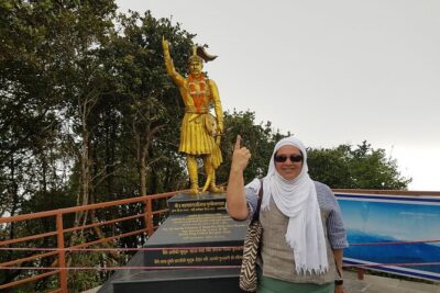 Private Chandragiri Cable Car and The Monkey Temple Tour - Chandragiri Cable Car: 2.4 km up to 2551 m without the slog