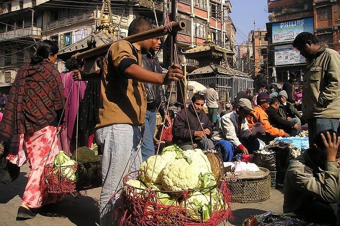 Smells of Kathmandu Walking Day Tour - Bangemudha and Nardevi: adding texture to the Old Kathmandu loop