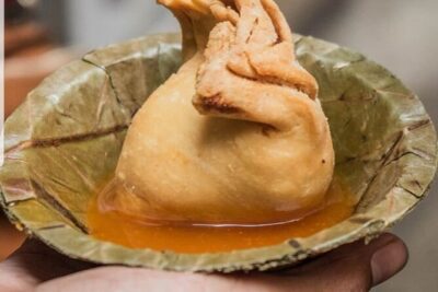 Walking Street Food Tour in Kathmandu - Stop 1: Asan Market Layers and Street-Food Atmosphere